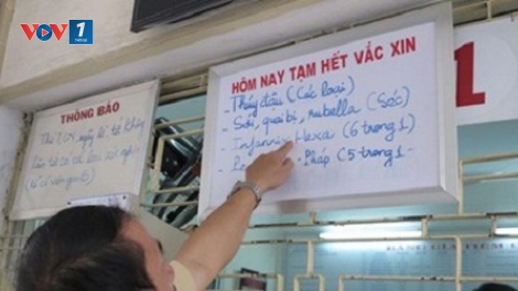 Nguồn vacxin 5 trong 1 và 6 trong 1 dịch vụ ở Việt Nam phụ thuộc hoàn toàn vào nước ngoài nên không thể chủ động đáp ứng nhu cầu của người dân, dẫn đến tình trạng thiếu vacxin đang lên đến đỉnh điểm. (Thời sự chiều 26/12/2015)