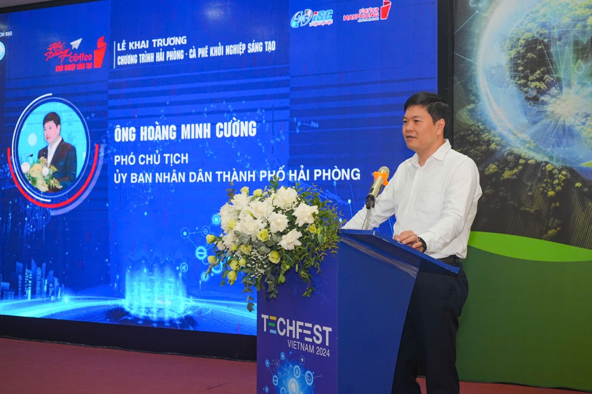 Phó Chủ tịch UBND thành phố Hoàng Minh Cường phát biểu tại Lễ khai trương chương trình "Hải Phòng- cafe khởi nghiệp sáng tạo"