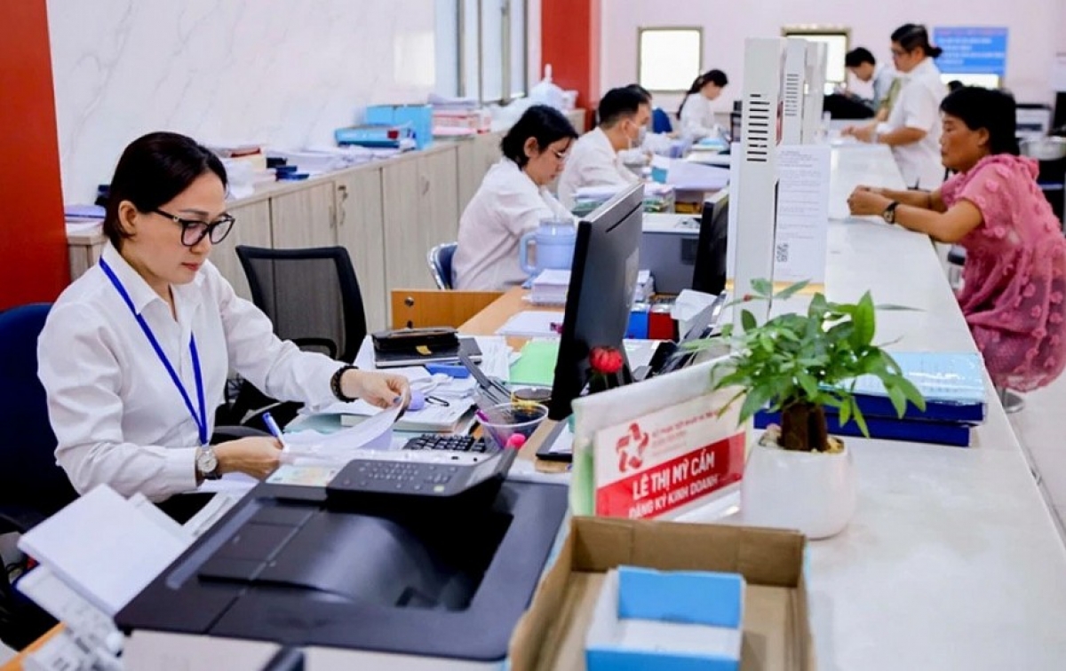 tp-ho-chi-minh-du-kien-co-hon-7000-nhan-su-duoc-ho-tro-sau-sap-xep-20250219141504.jpg