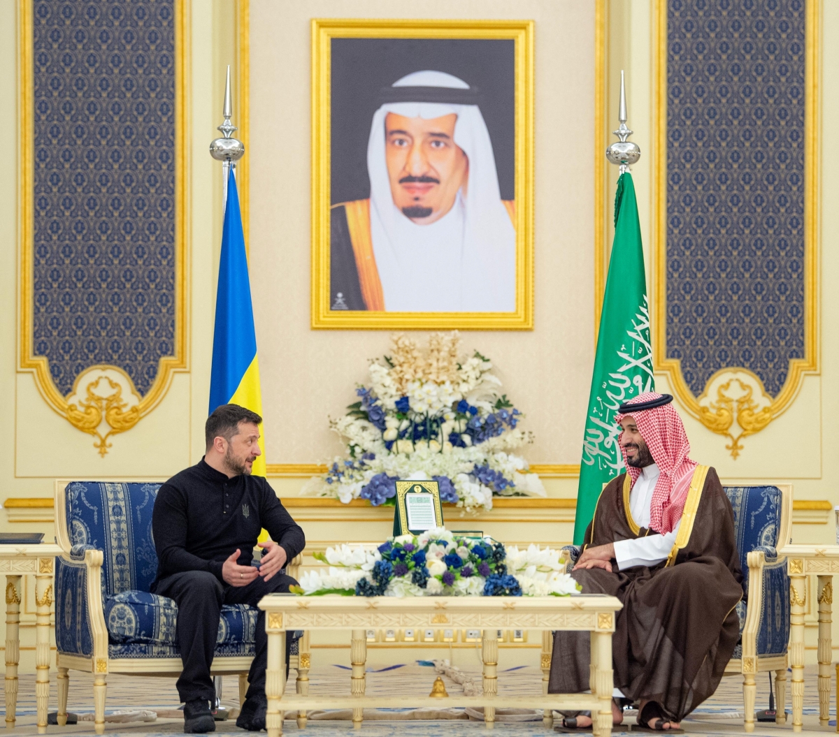 Tổng thống Ukraine gặp Thái tử Saudi Arabia (Reuters)