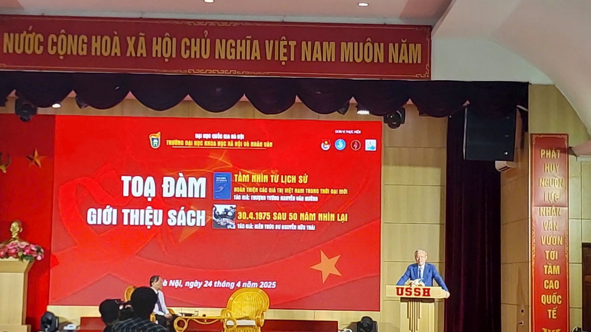Thượng tướng Nguyễn Văn Hưởng chia sẻ tại buổi Tọa đàm