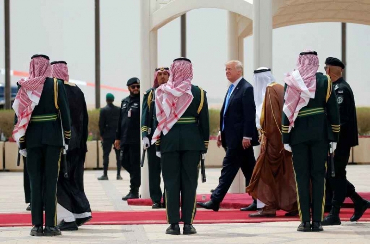 Ông Donald Trump thăm Saudi Arabia trong nhiệm kỳ đầu năm 2017. Ảnh: Reuters