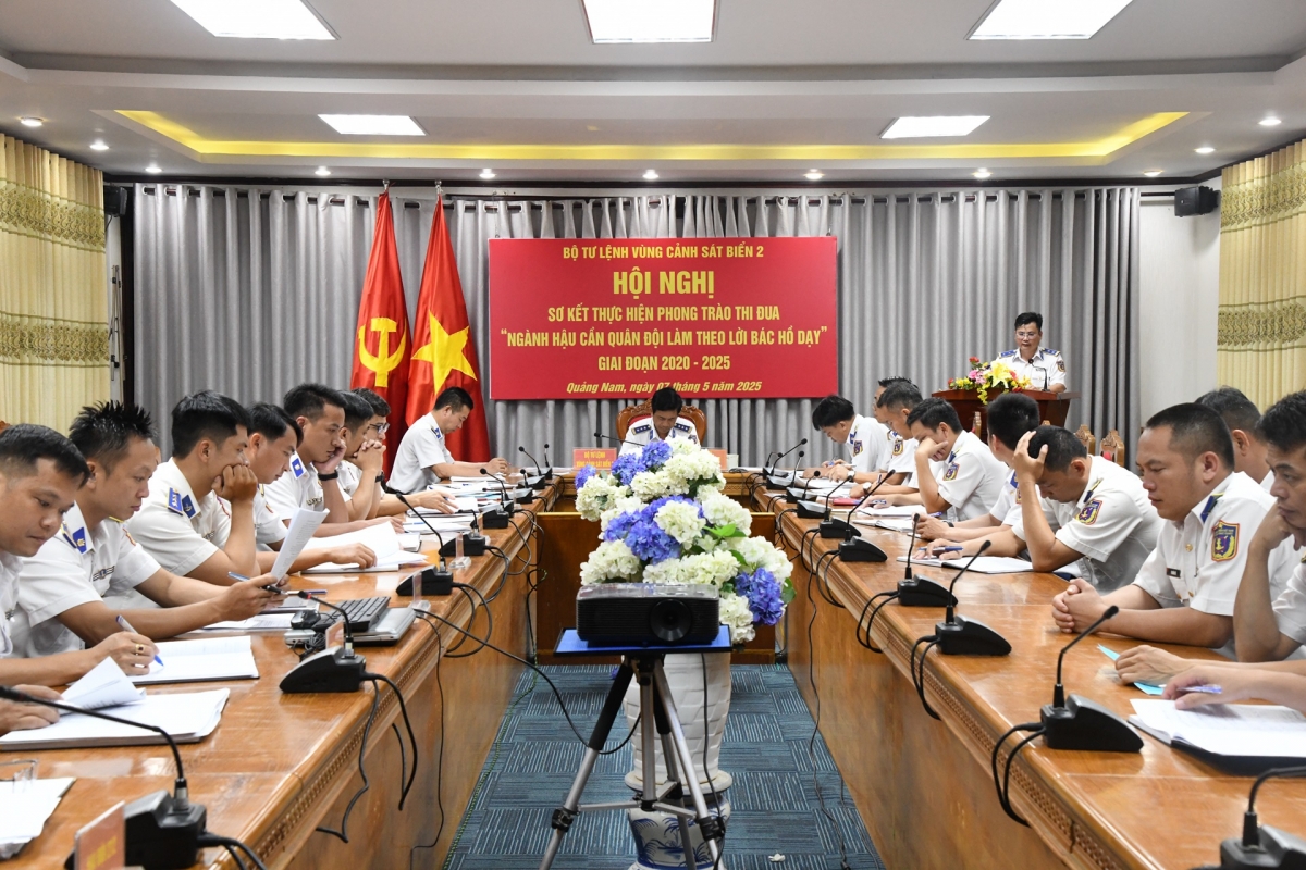 Quang cảnh Hội nghị sơ kết thực hiện Phong trào thi đua “Ngành Hậu cần Quân đội làm theo lời Bác Hồ dạy” tại Vùng Cảnh sát biển 2