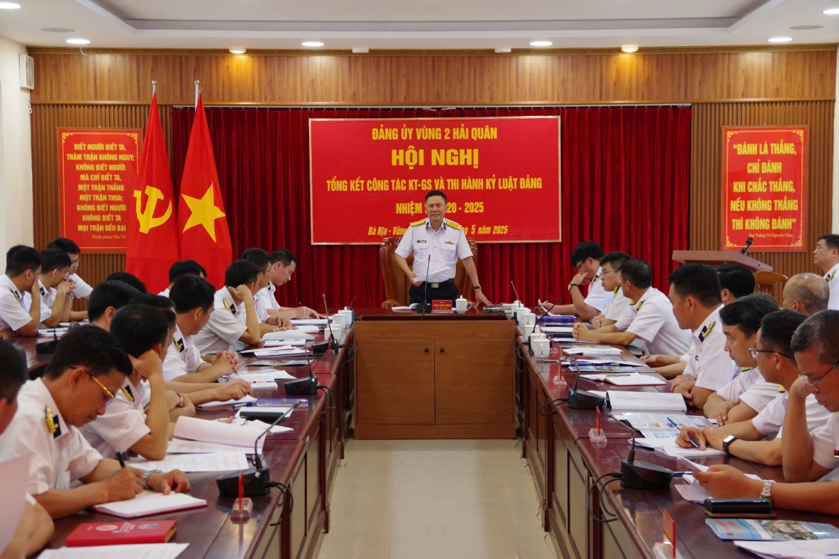 Quang cảnh hội nghị