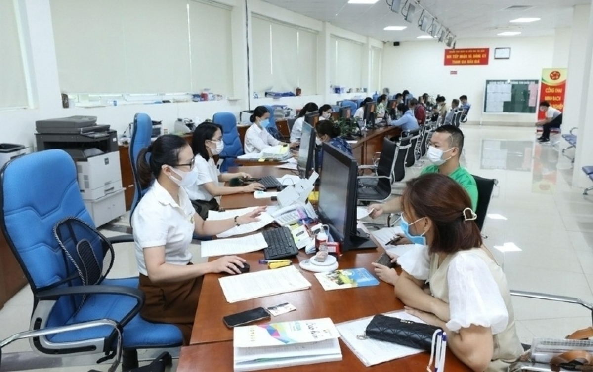UBND Thành phố Hà Nội yêu cầu bãi bỏ ít nhất 30% điều kiện đầu tư kinh doanh; giảm ít nhất 30% thời gian giải quyết các thủ tục hành chính