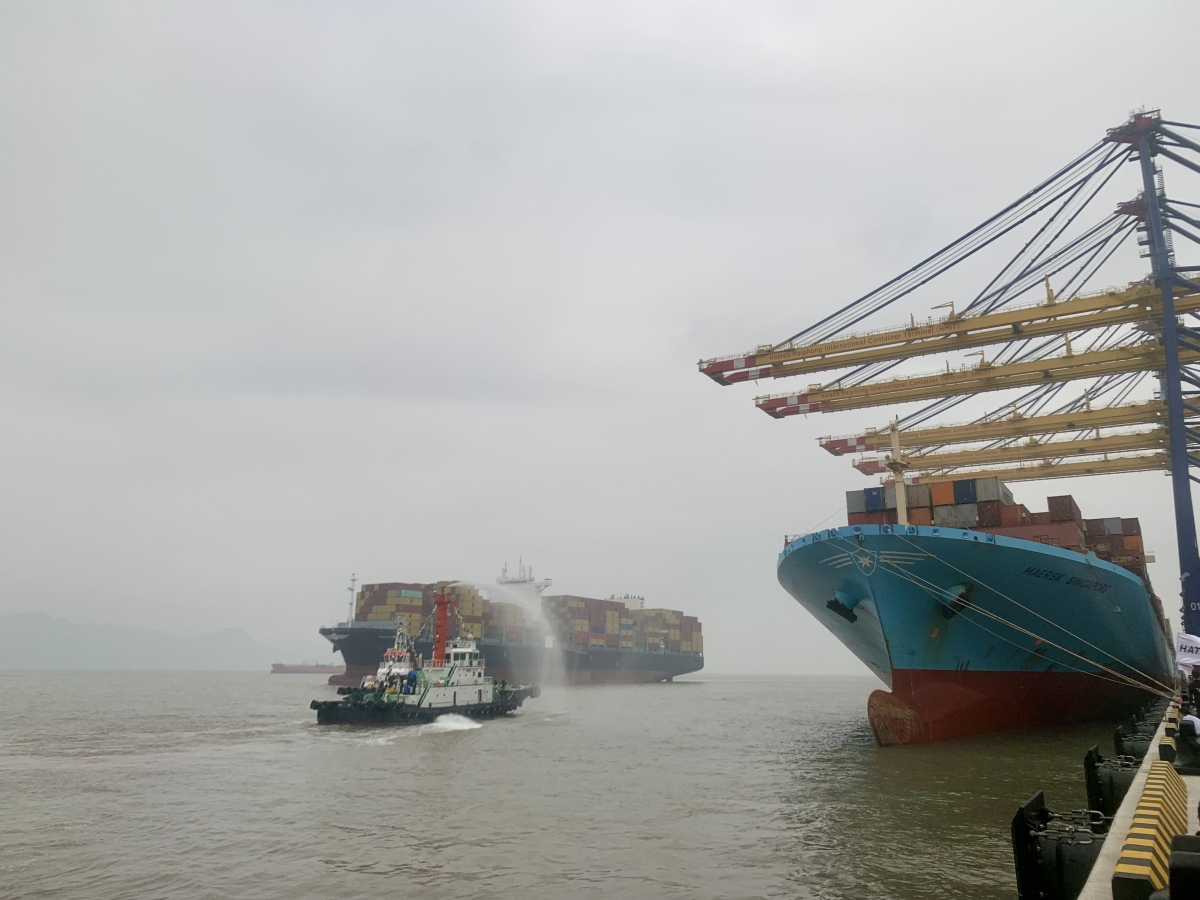 

- Đẩy mạnh đầu tư khai thác hạ tầng cảng, giảm chi phí logistics cho doanh nghiệp
- Các dự án cảng biển ưu tiên đầu tư theo Quy hoạch giai đoạn 2021-2030
​​​​​​- ​Huế tháo gỡ vướng mắc, tăng tốc thi công các dự án trọng điểm