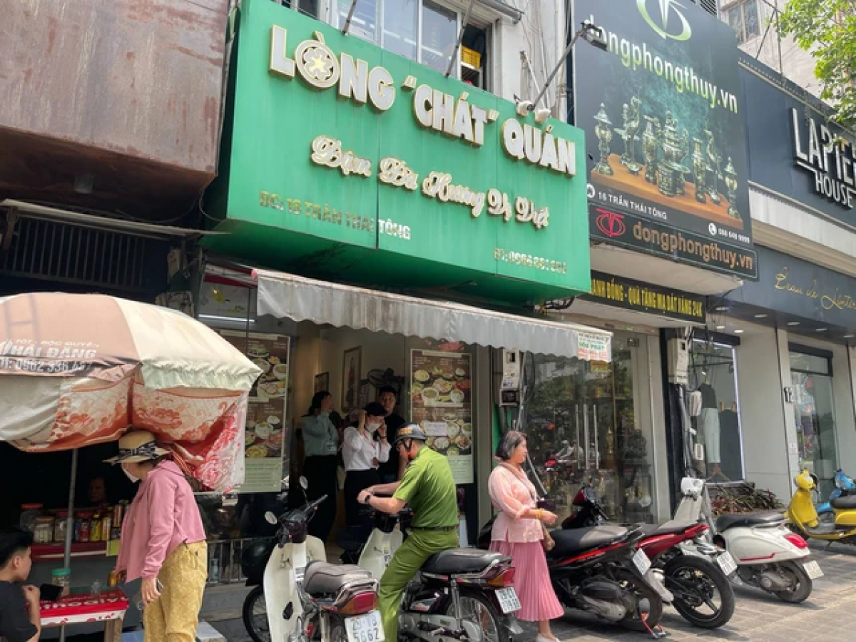 Đoàn kiểm tra liên ngành an toàn thực phẩm quận Cầu Giấy, thành phố Hà Nội