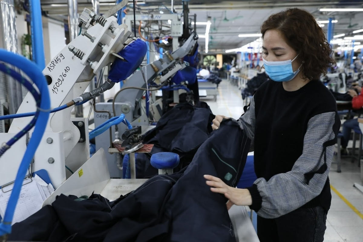 Việc Mỹ hoãn áp thuế giúp các doanh nghiệp xuất khẩu của Việt Nam, trong đó có doanh nghiệp dệt may duy trì khả năng cạnh tranh trên thị trường Mỹ. Ảnh: Quang Vinh