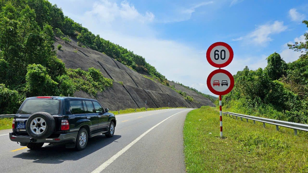 Cao tốc La Sơn - Hòa Liên sẽ mở rộng lên 4 làn xe.