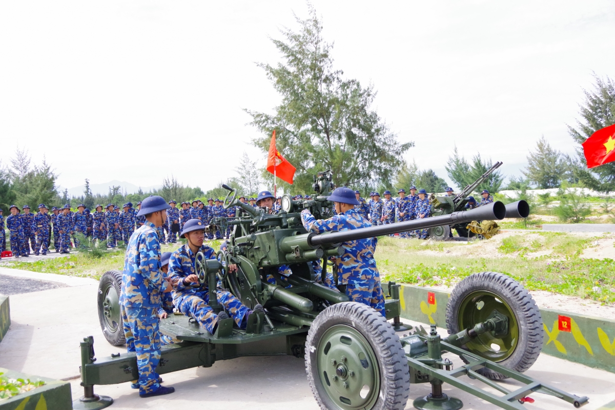 Huấn luyện sẵn sàng chiến đấu tại Lữ đoàn 146