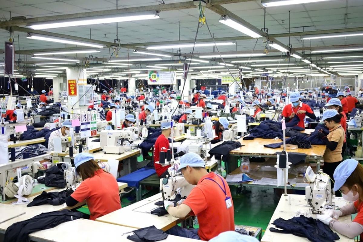 Tiết kiệm điện góp phần giám giá thành sản phẩm, tăng sức cạnh tranh cho doanh nghiệp (ảnh VNEEP3)
