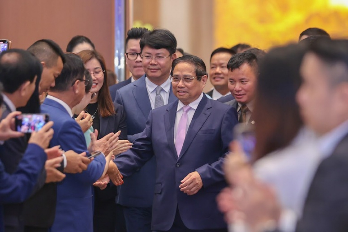 Thủ tướng Phạm Minh Chính yêu cầu phải trả lời giải quyết khó khăn, vướng mắc của doanh nghiệp trong 2 tuần.