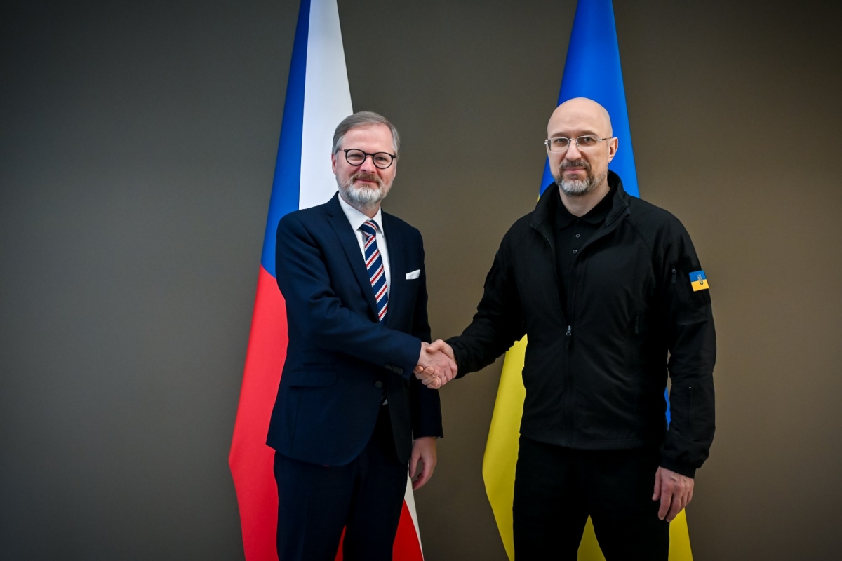 Thủ tướng Czech Petr Fiala (trái) và Thủ tướng Ukraine Shmyhal (Ảnh-ods.cz)