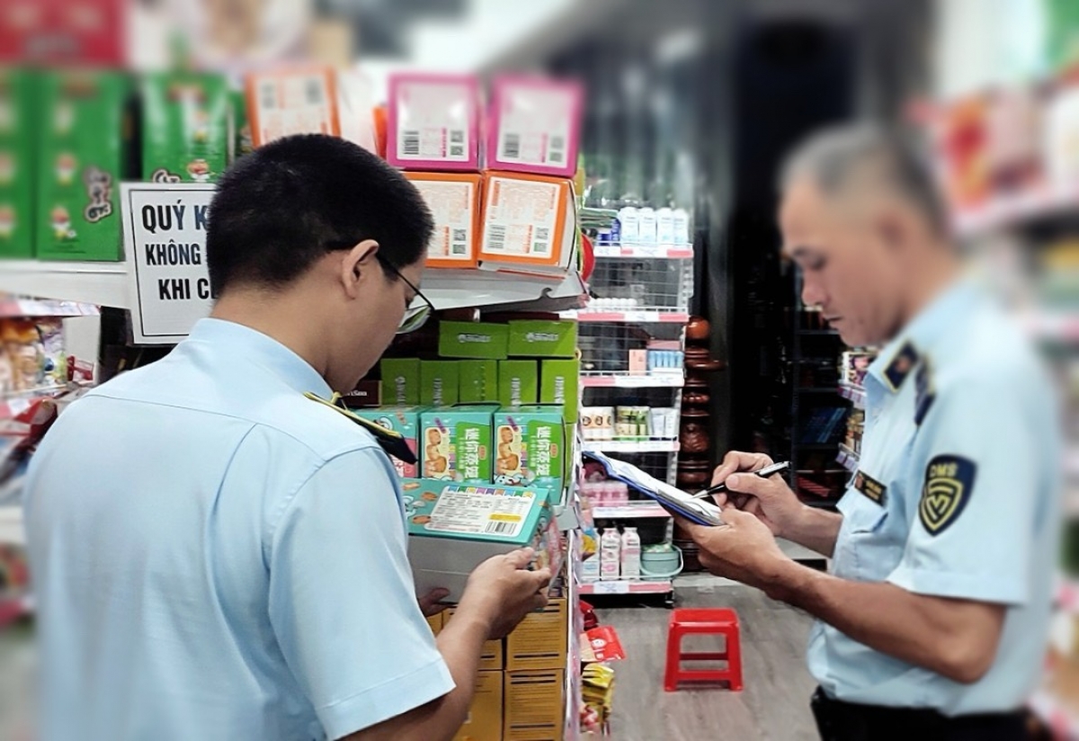 Hoạt động thanh tra, kiểm tra thuốc, thực phẩm chức năng của Chi cục Quản lý thị trường TP.HCM (ảnh tư liệu)