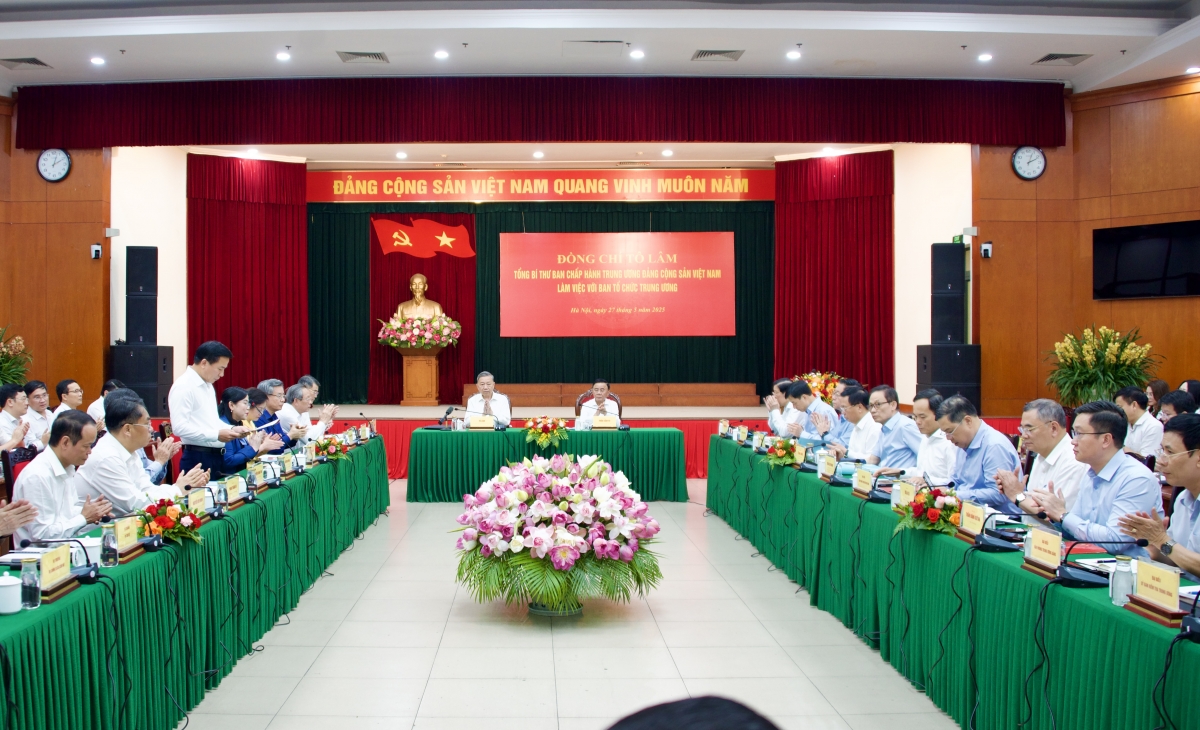 Toàn cảnh buổi làm việc