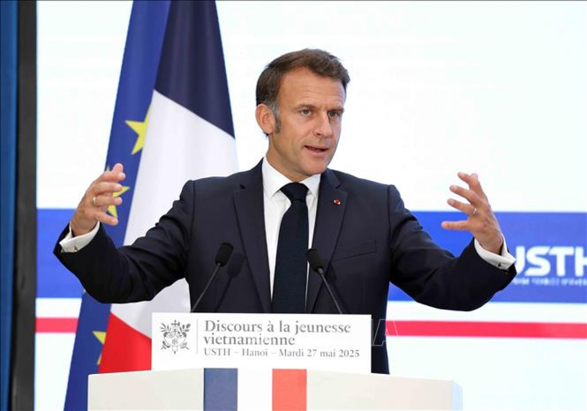 Tổng thống Pháp Emmanuel Macron phát biểu tại Trường Đại học Khoa học và Công nghệ Hà Nội