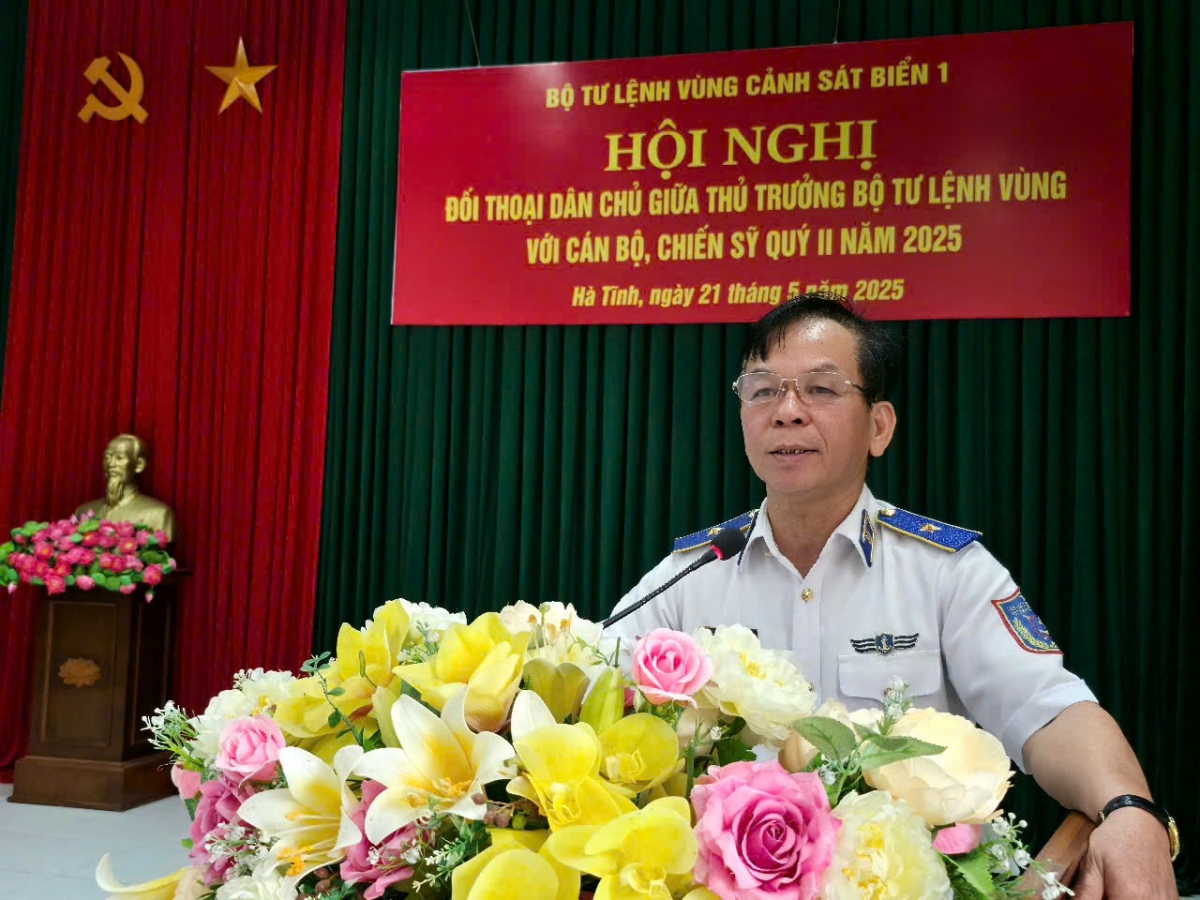 Thiếu tướng Trần Văn Thơ - Tư lệnh vùng Cảnh sát biển 1
