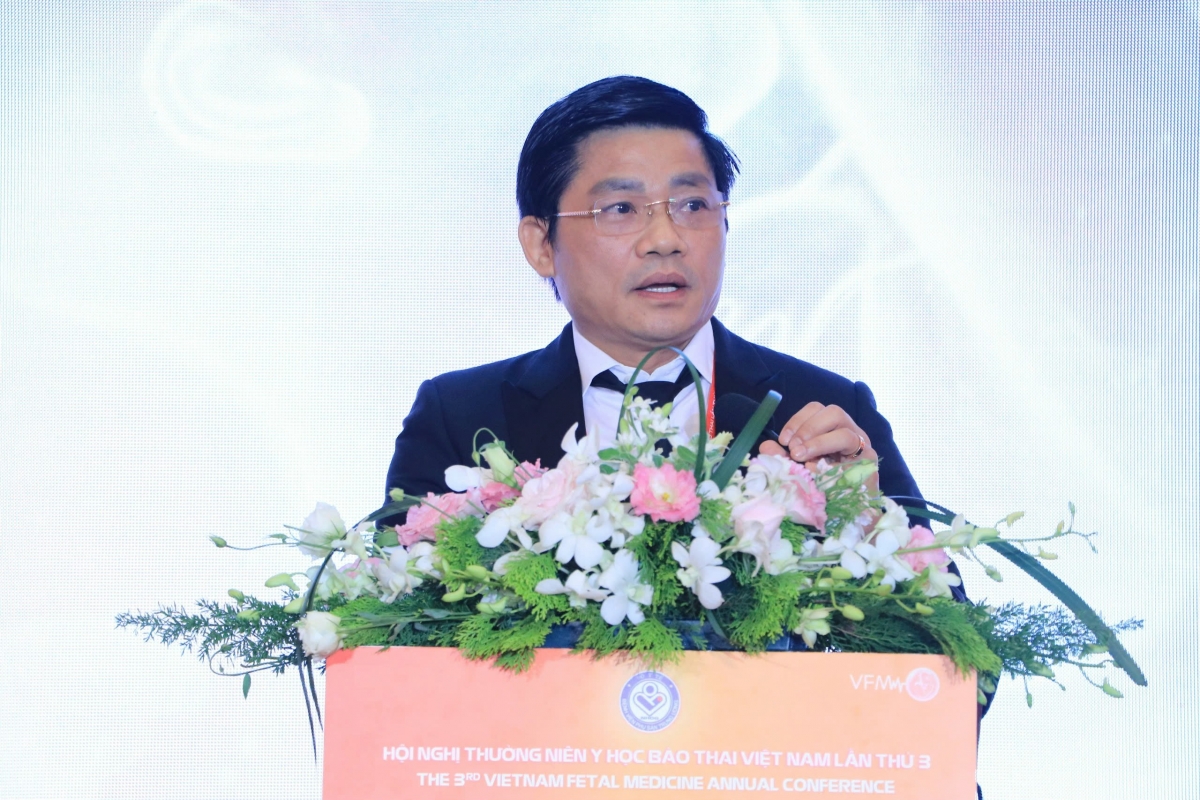 GS.TS Nguyễn Duy Ánh có bài tham luận tại Hội nghị