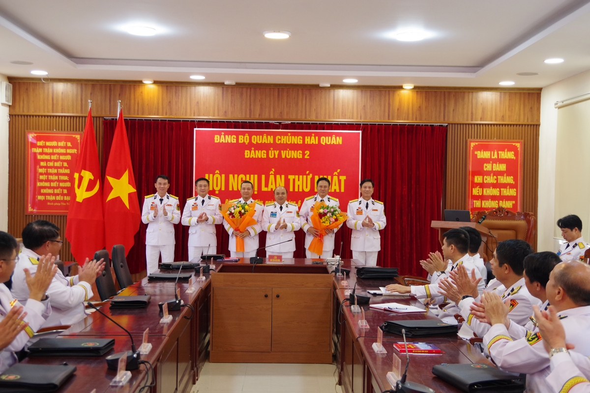  Tại phiên họp thứ nhất của Ban chấp hành Đảng bộ đã bầu Ban Thường vụ Đảng ủy Vùng nhiệm kỳ 2025 - 2030