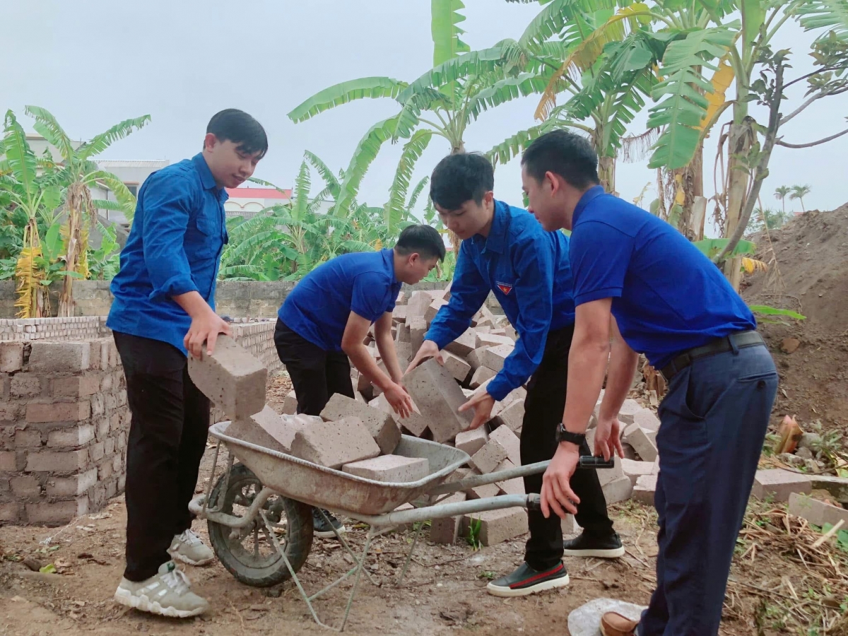 Tỉnh đoàn Hải Dương đăng ký hỗ trợ trên 11.500 ngày công, giúp đỡ các hộ xây, sửa nhà.