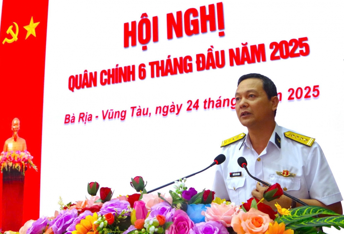 Đại tá Nguyễn Văn Quán phát biểu tại Hội nghị