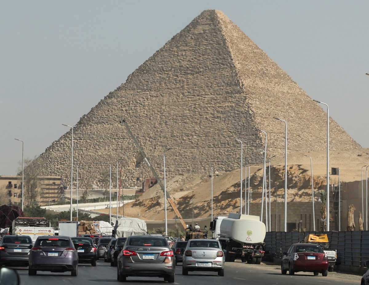Thành phố Jirian có vị trí chiến lược gần với quần thể Kim tự tháp Giza. Ảnh: Reuters