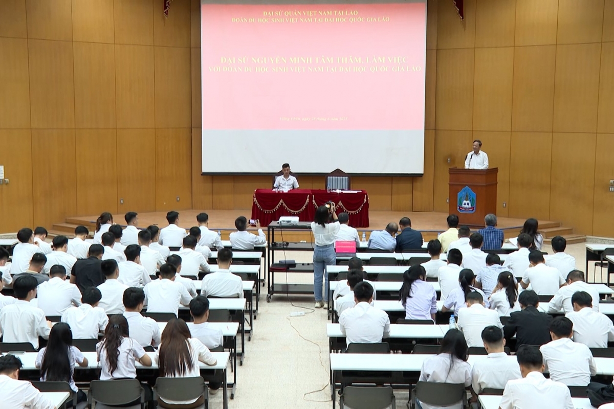 Quang cảnh buổi gặp mặt.