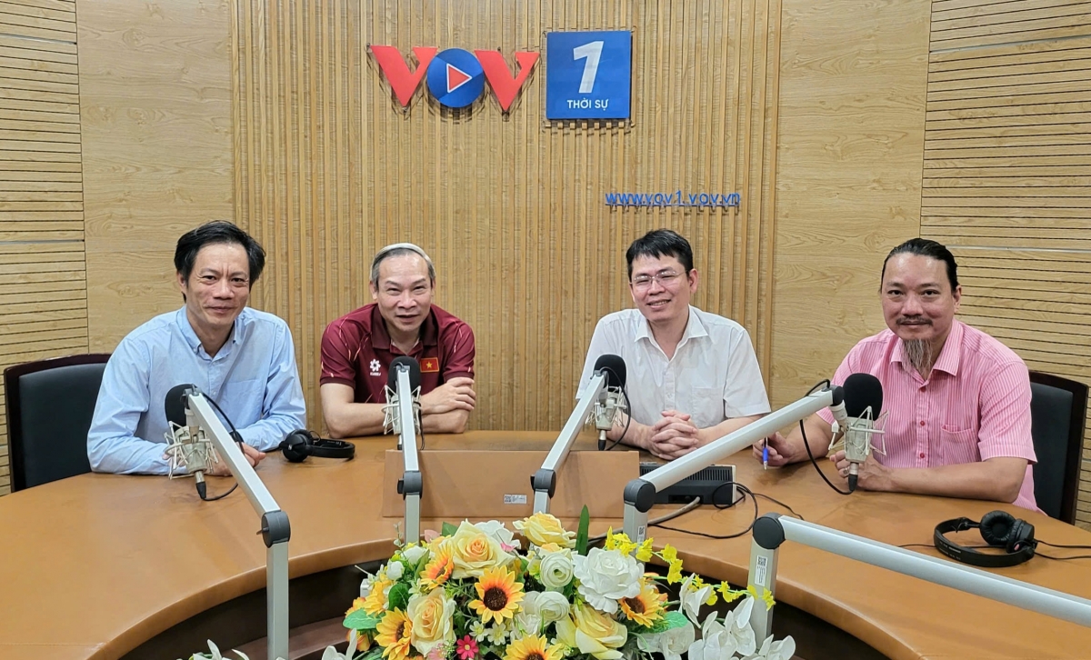 (Khách mời tham gia diễn đàn chủ nhật 29/06/2025)