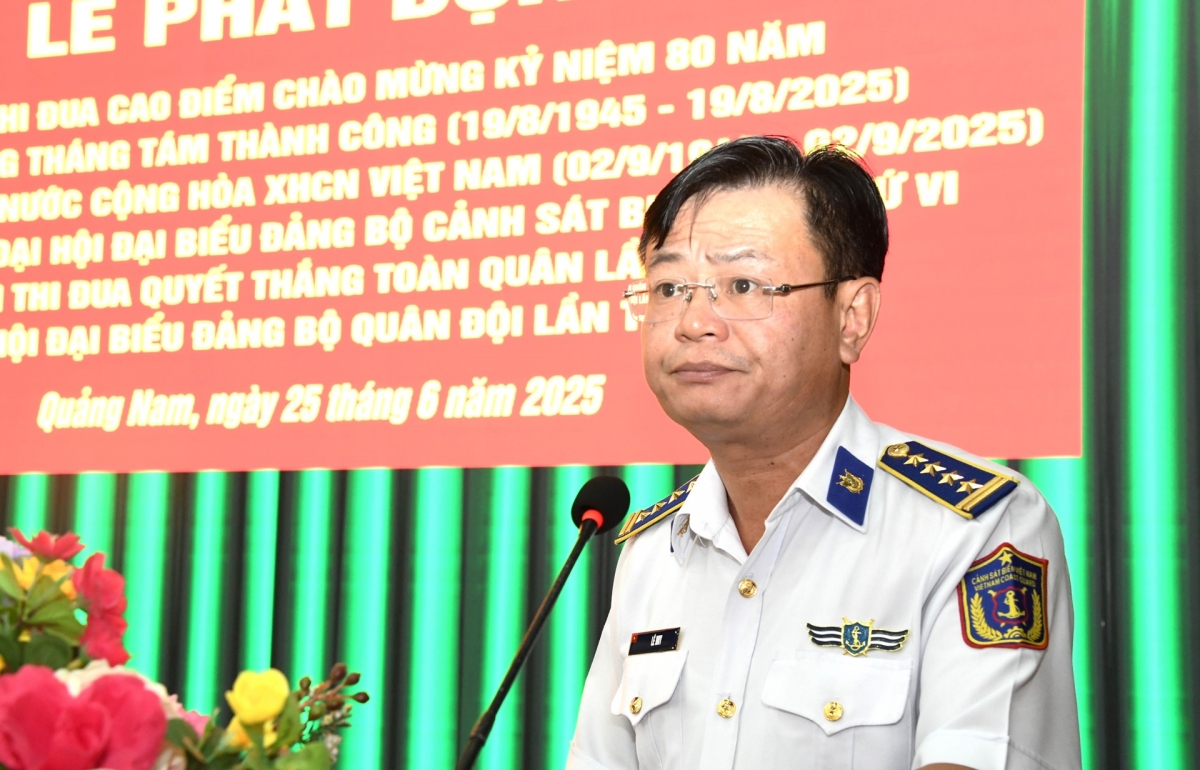 Đại tá Lê Huy, Chính ủy Vùng Cảnh sát biển 2 phát động đợt thi đua cao điểm “Phất cao cờ hồng tháng Tám – Thi đua giành 3 nhất”