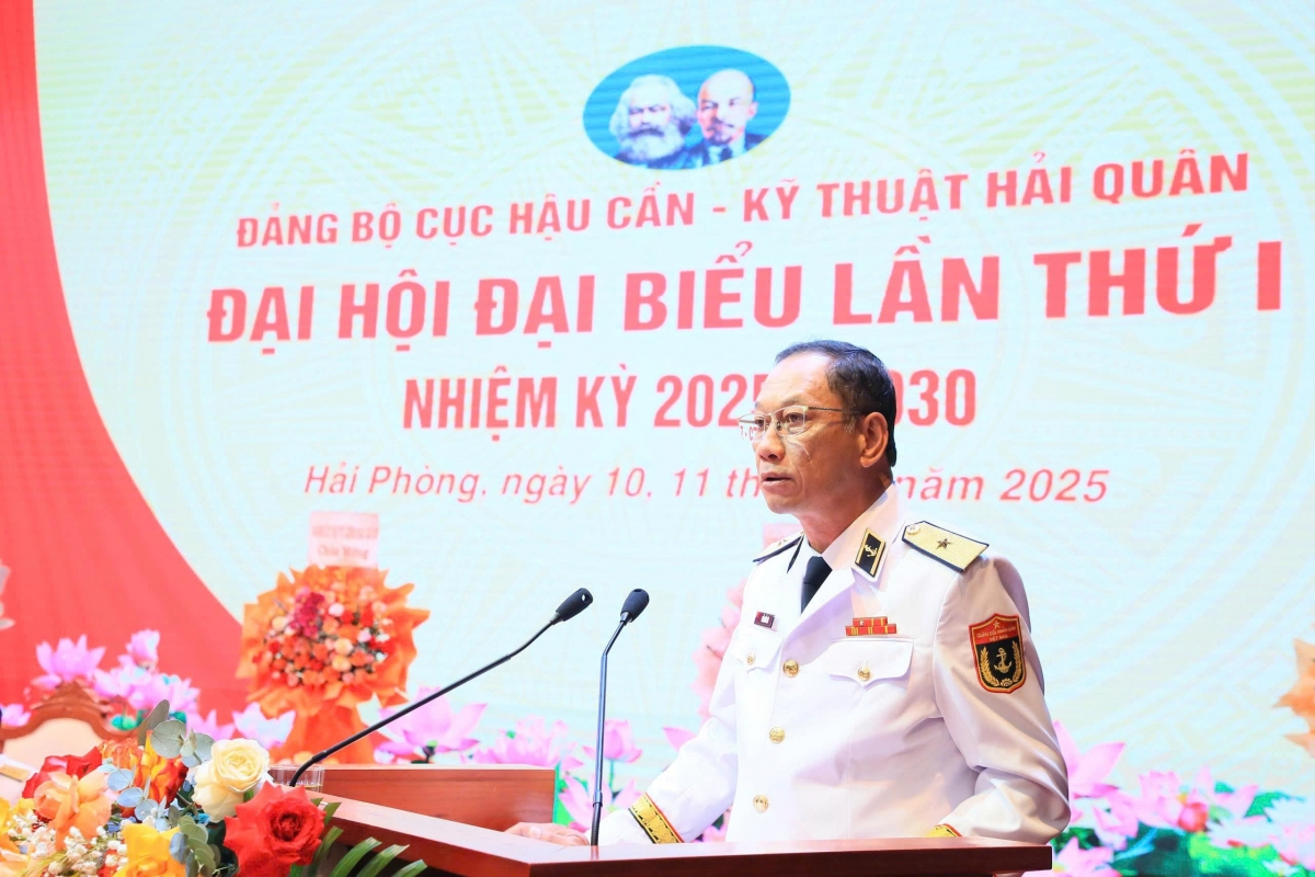 Chuẩn Đô đốc Đỗ Quốc Ân phát biểu chỉ đạo đại hội
