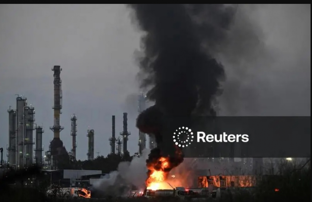 Đối đầu quân sự Israel - Iran vẫn chưa có dấu hiệu hạ nhiệt. Ảnh: Reuters.
