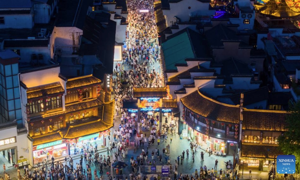Khu du lịch miếu Phu Tử ở Nam Kinh, tỉnh Giang Tô, miền Đông Trung Quốc ngày 3/5/2025. Ảnh: Xinhua