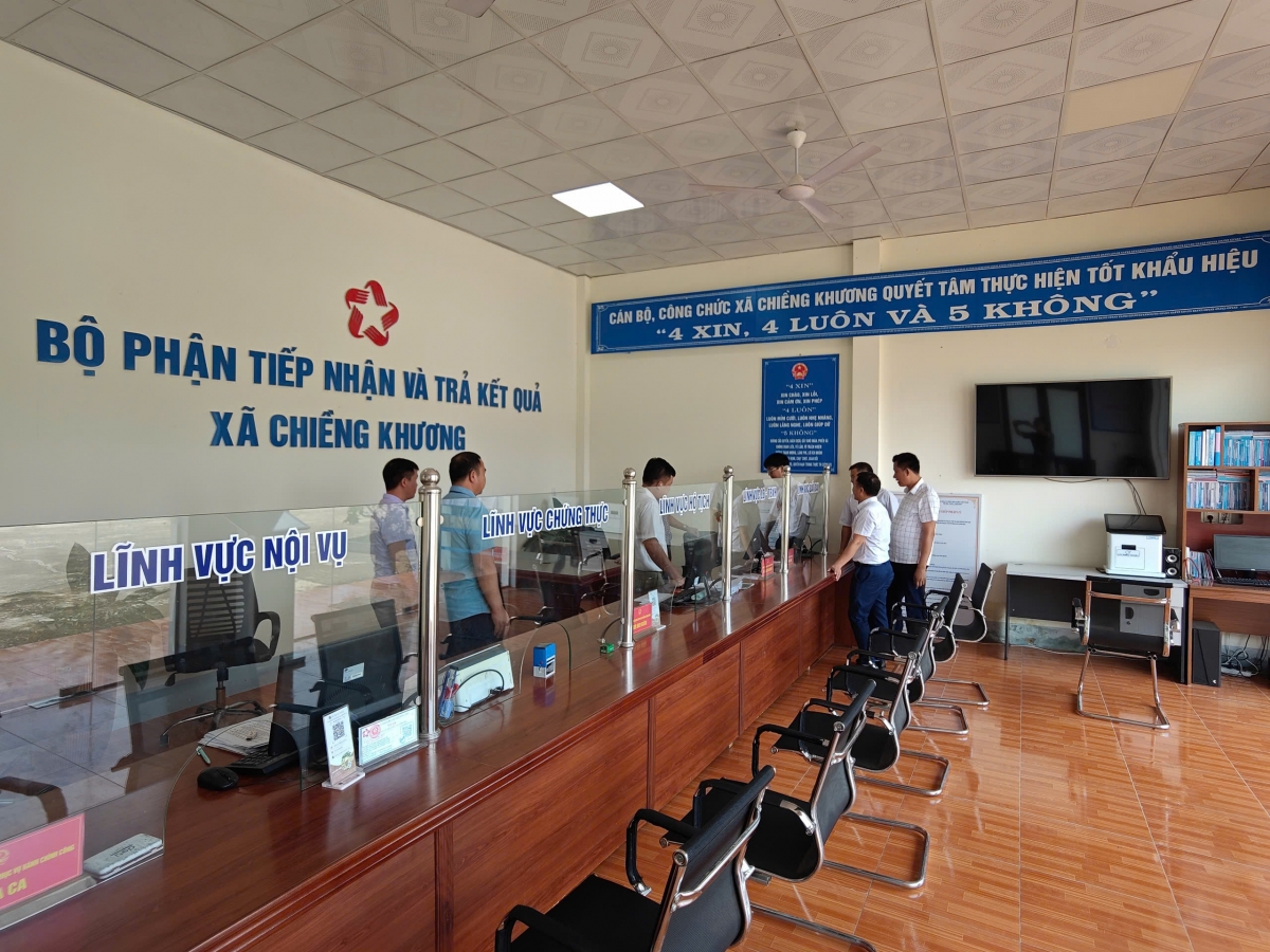 Cơ sở vật chất tại trụ sở UBND xã được dọn dẹp, tân trang.