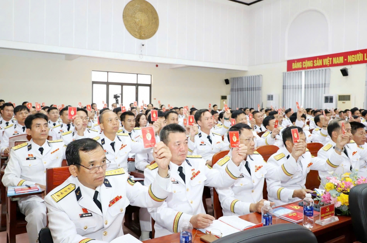 Đại hội biểu quyết thông qua quy chế làm việc