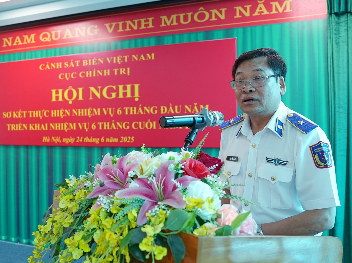 Thiếu tướng Trần Văn Xuân phát biểu chỉ đạo Hội nghị.