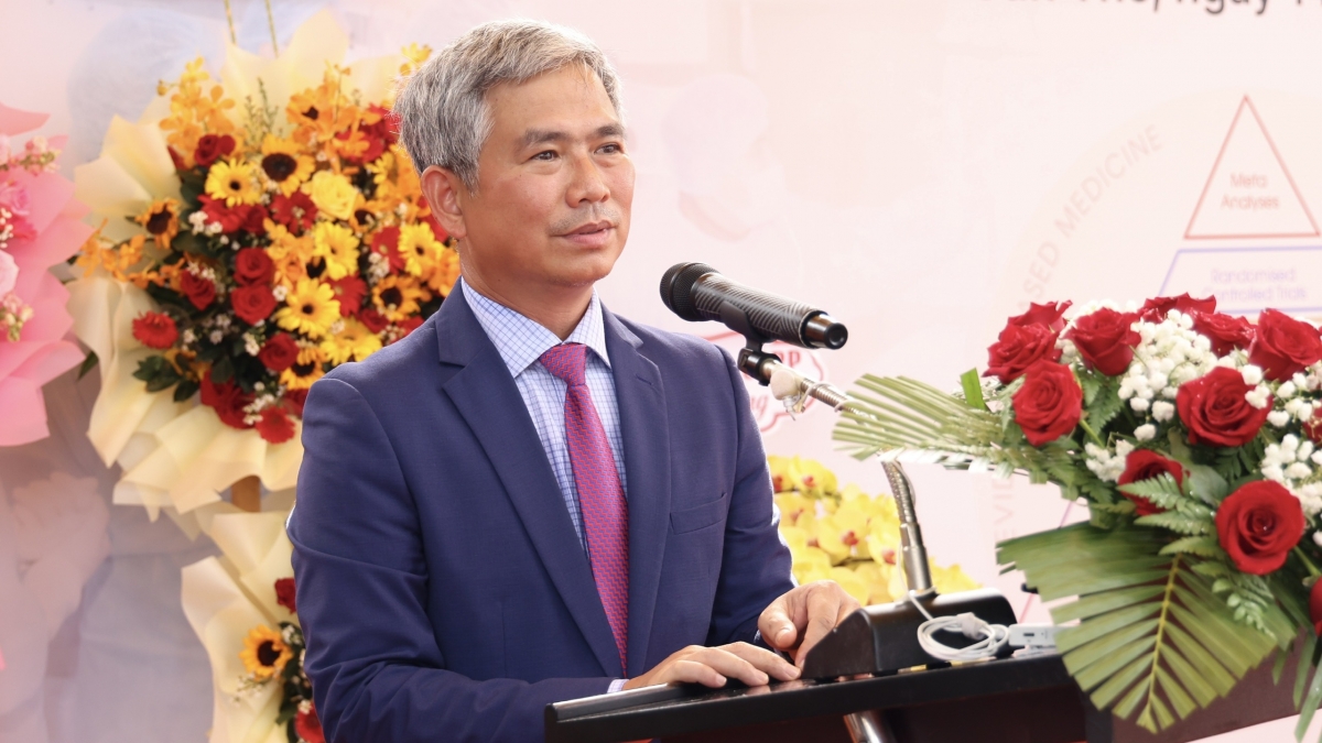 VOV - TS.BS Trần Chí Cường – Giám đốc Bệnh viện Đa khoa quốc tế S.I.S chia sẻ, đây là một trong những Trung tâm nghiên cứu tiền lâm sàng đầu tiên ở khu vực Đông Nam Á, cũng như Châu Á