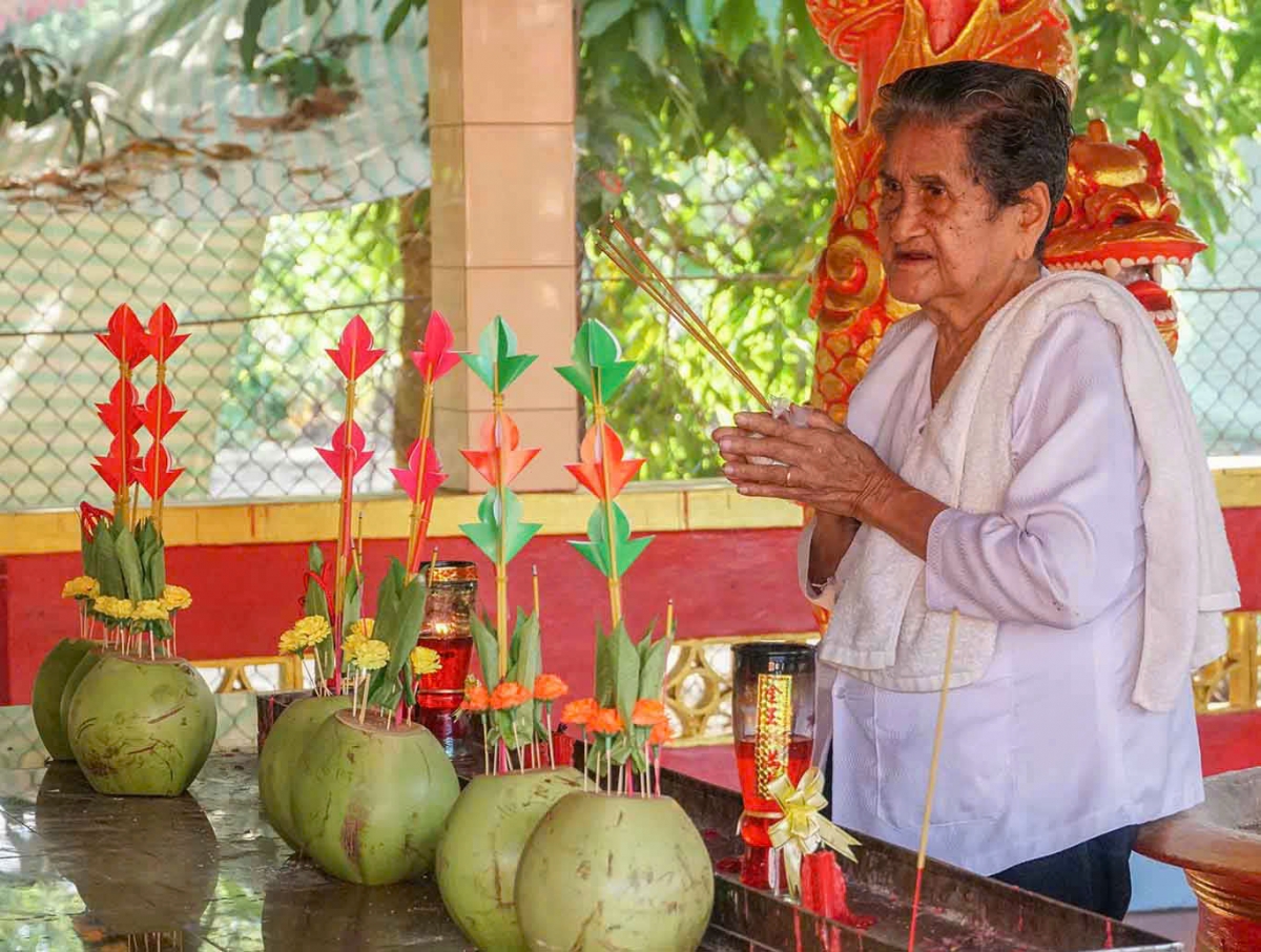 Đồng bào Khmer tham gia lễ hội cầu mong mưa thuận gió hòa, mùa màng bội thu, cuộc sống ấm no hạnh phúc.
