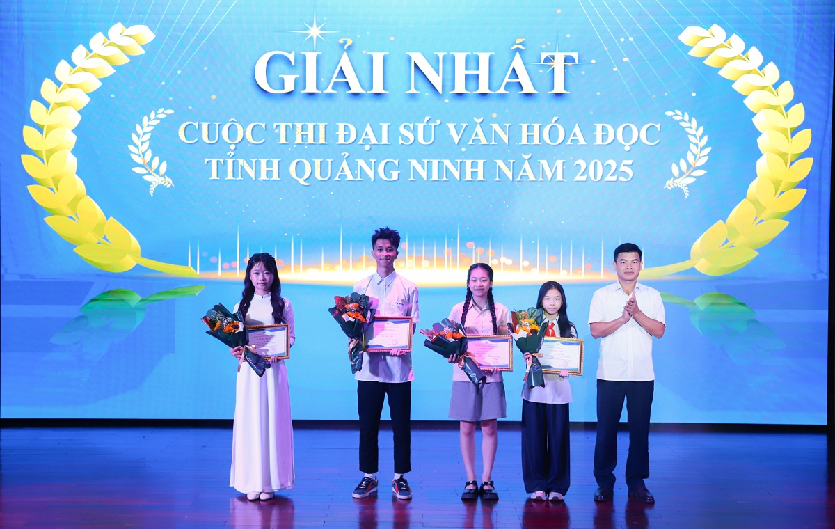 Học sinh Quảng Ninh ở nhiều cấp học hào hứng tham dự Cuộc thi Đại sứ văn hoá đọc và phần thi “Tìm hiểu về các đặc trưng của tỉnh và hệ giá trị con người Quảng Ninh”