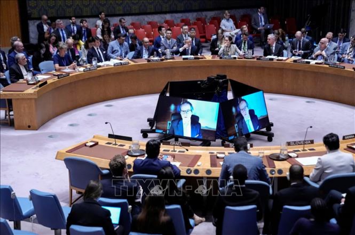 Phiên họp khẩn của HĐBA LHQ về xung đột giữa Israel và Iran, tại New York (Mỹ) ngày 13/6/2025. Ảnh: REUTERS/TTXVN