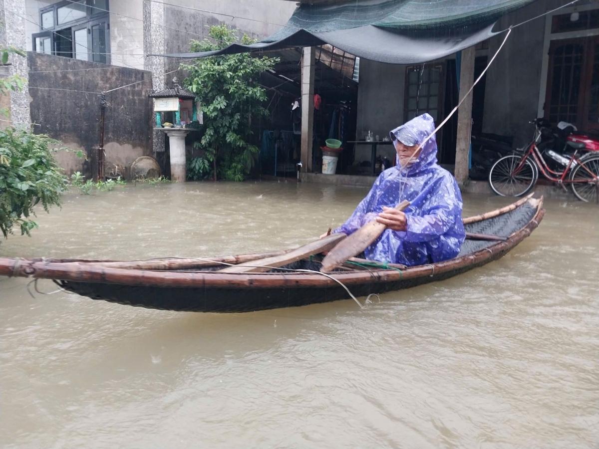 Ngập lụt ở thôn Xuân Tùy, xã Quảng Phú, huyện Quảng Điền, thành phố Huế.
