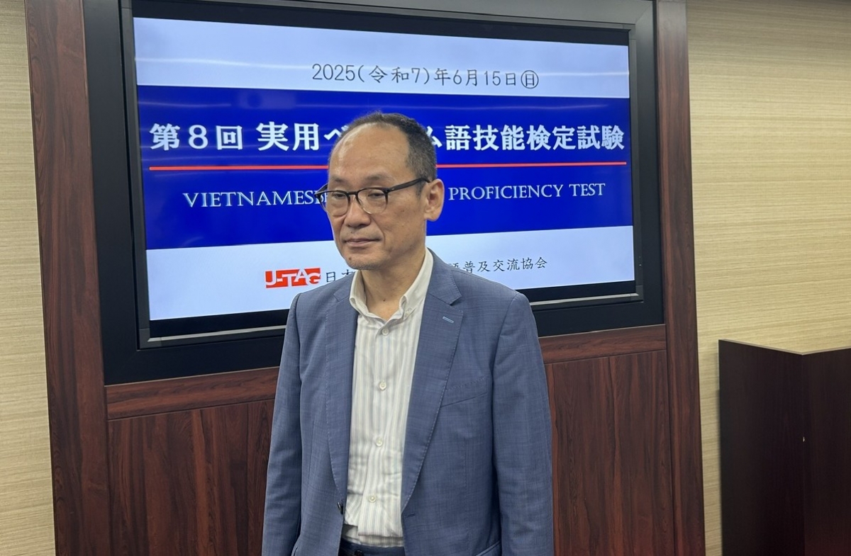 Ông Fujino trả lời phỏng vấn của VOV Tokyo (ảnh VOV Tokyo)