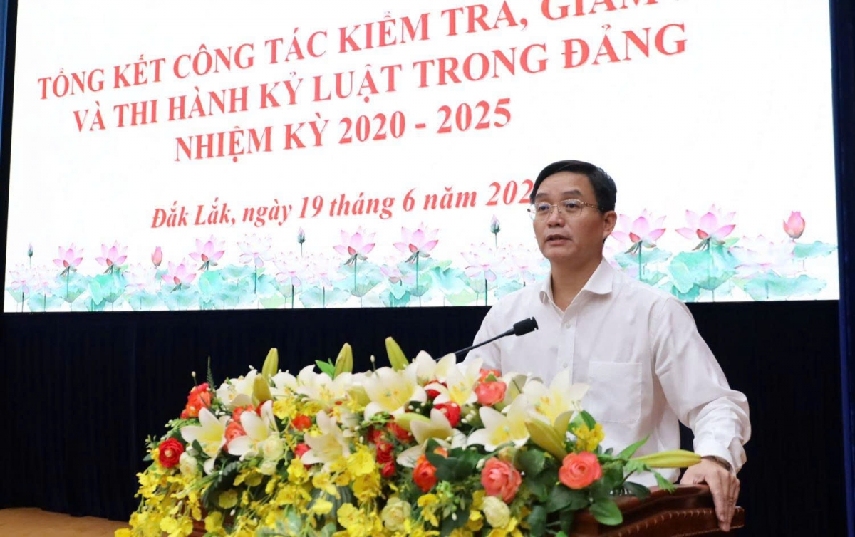 Ông Nguyễn Đình Trung, Bí thư Tỉnh ủy Đắk Lắk lưu ý, nhiệm kỳ tới cần khắc phục các tồn tại, nâng cao hiệu quả giám sát, nhất là trong bối cảnh địa bàn rộng lớn, nhiều lĩnh vực dễ phát sinh tiêu cực