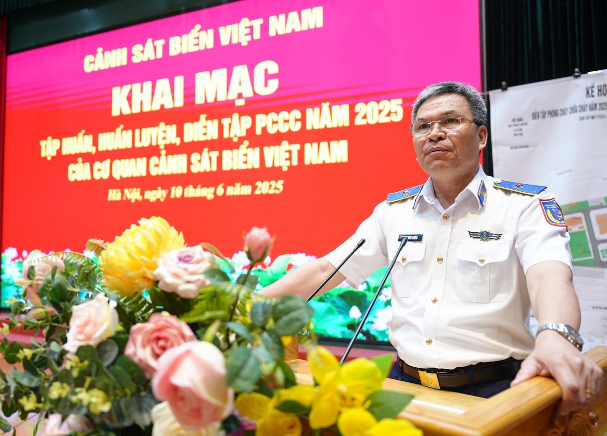 Thiếu tướng Lê Đình Cường phát biểu khai mạc tập huấn.