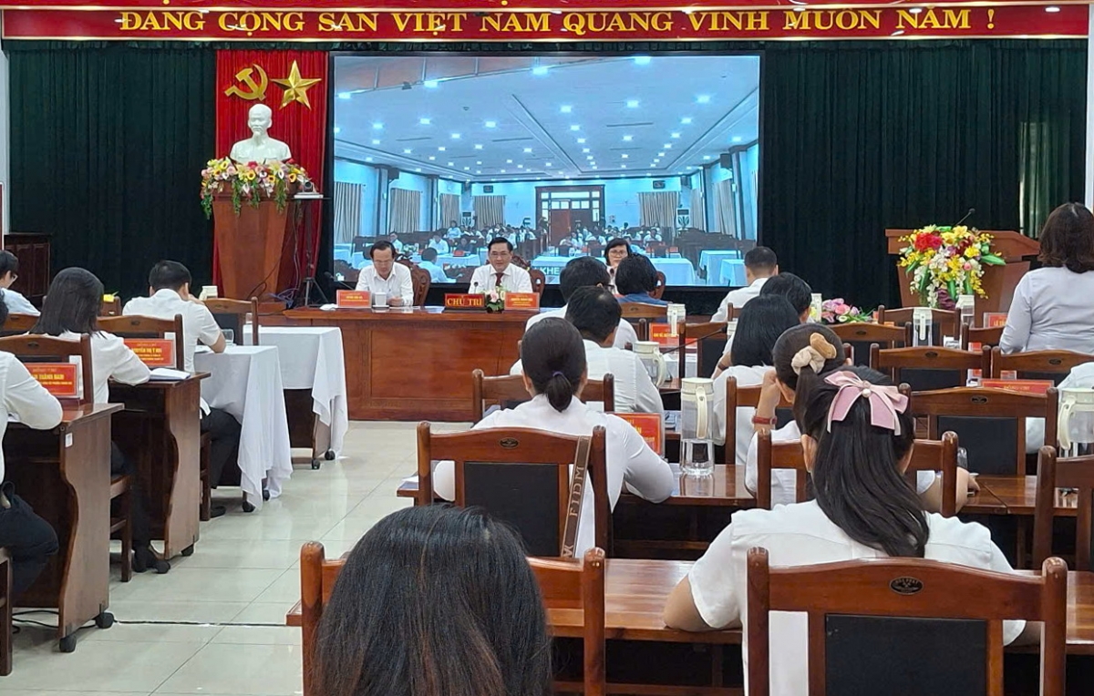 Phiên họp của Ban chấp hành Đảng bộ phường Thanh Khê lâm thời phường lần thứ Nhất.