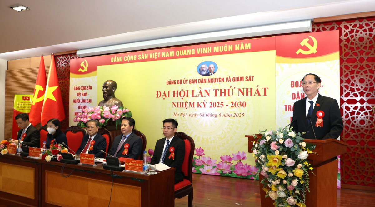 Phó Chủ tịch Quốc hội, Thượng tướng Trần Quang Phương phát biểu chỉ đạo tại Đại hội