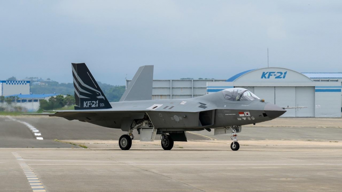 Tiêm kích KF-21 của Hàn Quốc cũng là mặt hàng xuất khẩu có kim ngạch lớn(ảnh KAI)