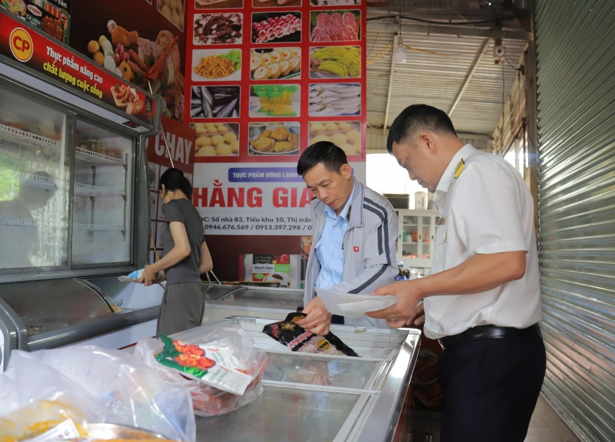 Tỉnh Sơn La thành lập 4 đoàn kiểm tra liên ngành tập trung kiểm tra các mặt hàng thiết yếu.