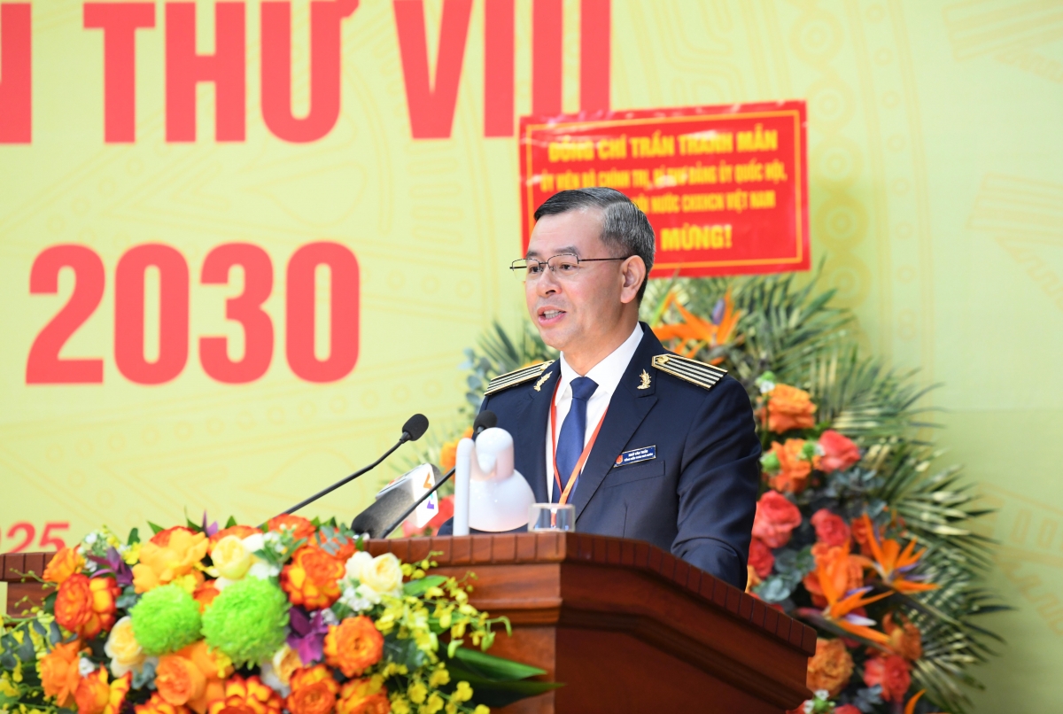Ảnh: Tổng kiểm toán Nhà nước Ngô Văn Tuấn phát biểu khai mạc Đại hội đại biểu Đảng bộ Kiểm toán nhà nước lần thứ VIII nhiệm kỳ 2025-2030