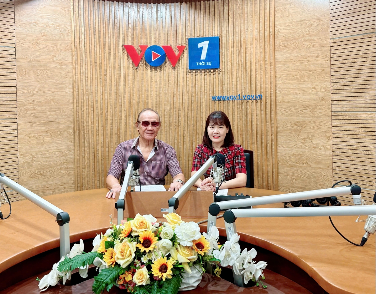 BTV Thu Lan phỏng vấn TS Trần Công Trục, nguyên Trưởng ban Ban Biên giới Chính phủ.
