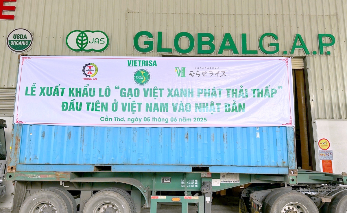 Xuất khẩu lô hàng “Gạo Việt xanh phát thải thấp” sang thị trường Nhật Bản với 500 tấn.